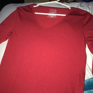 red log sleeve shirt